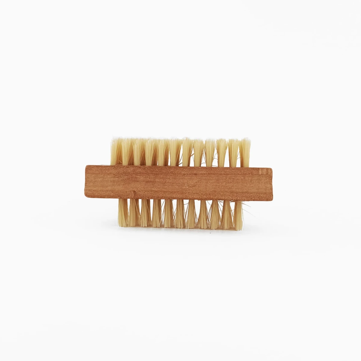 CEPILLO PARA UÑAS y Exfolia piel gaia