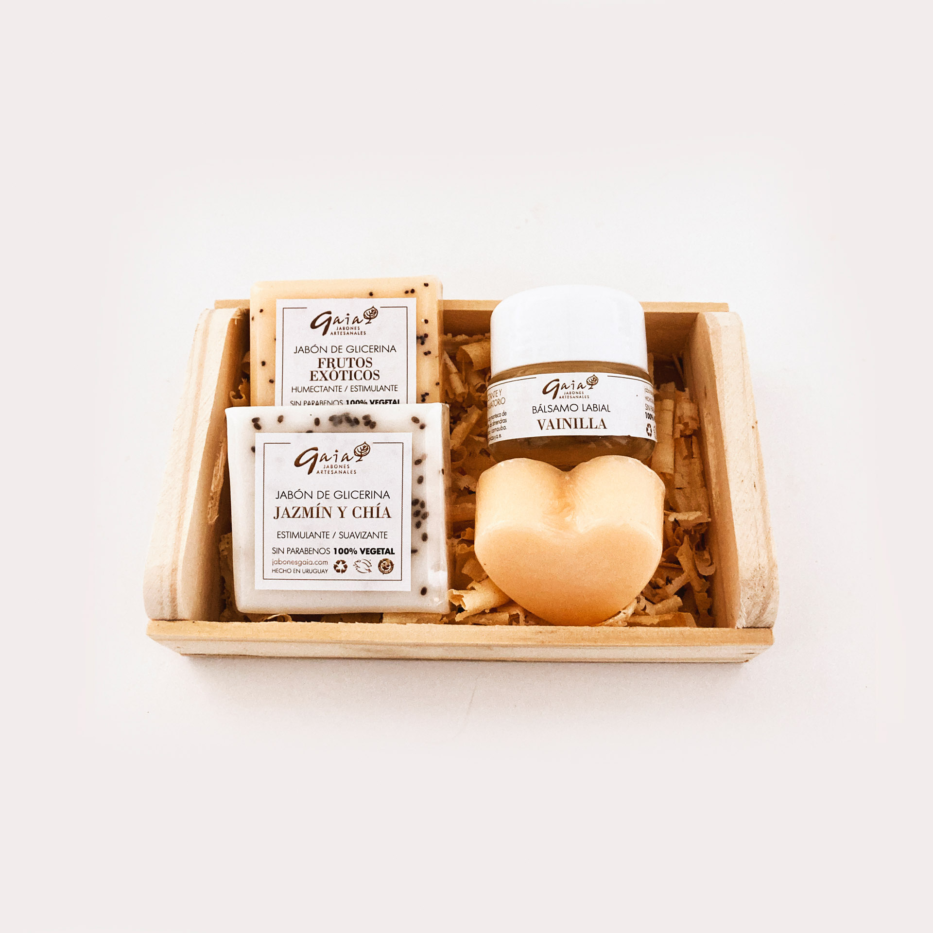 Set 4 - Tres Jabones Glicerina Vegetal hierbas o semillas + Bálsamo labial
